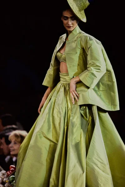 Look 72